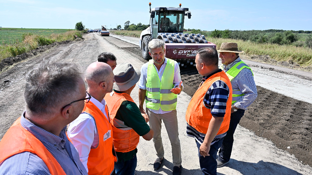 Frigerio recorre la obra pública