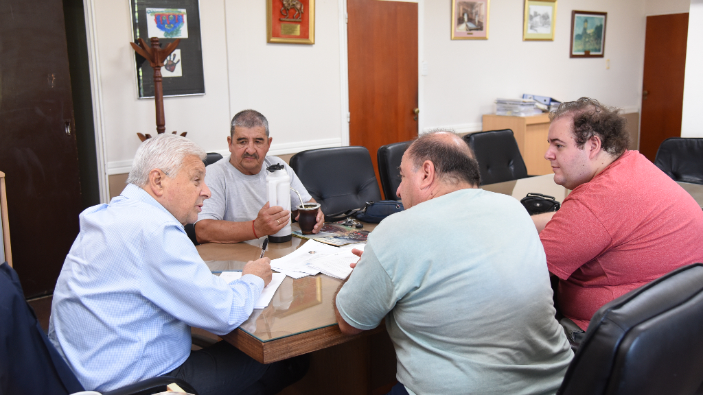 Lauritto colabora con el Ferroclub para su reinauguración