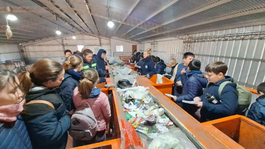 Visita a la Planta de Tratamiento de Residuos Sólidos Urbanos