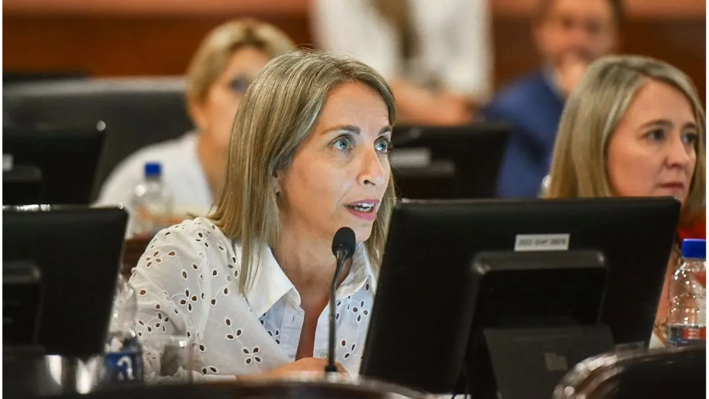 “Es irresponsable endeudarnos”
