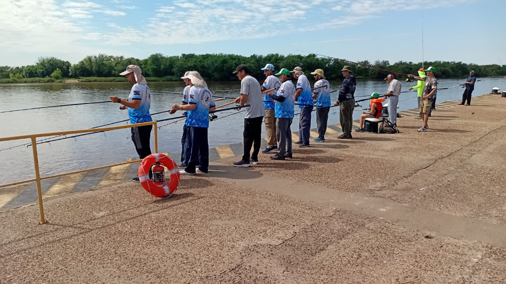 Se disputó el torneo de pesca deportiva para adultos mayores