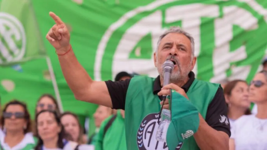 “El gobierno desconoce el ámbito paritario”