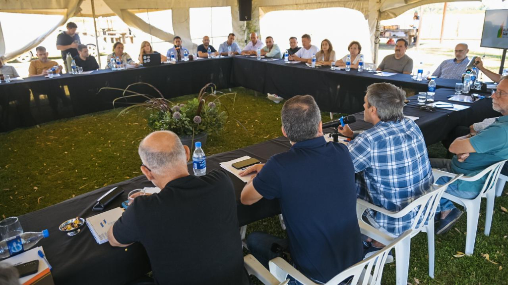 Lauritto, Bastián, Michel y todos