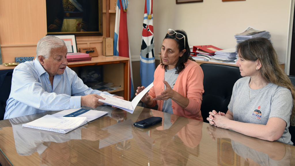 Aporte a AGMER Uruguay para fortalecer capaciotaciones