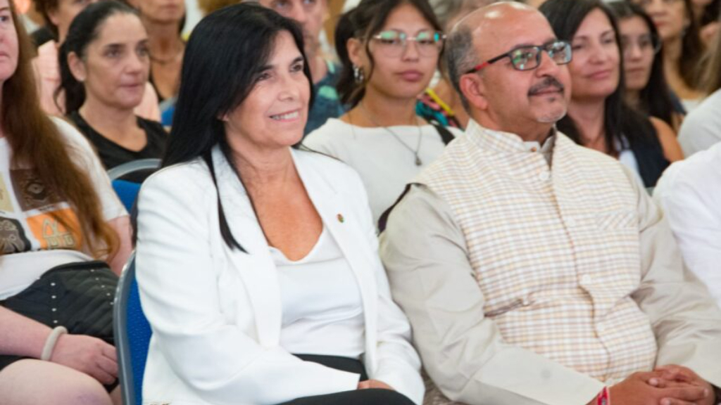 Aluani en la apertura de “Entre Ríos Medita”