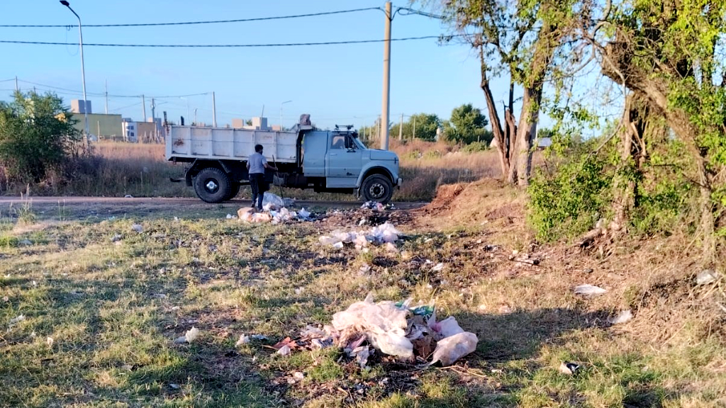 Continúa la limpieza de minibasurales