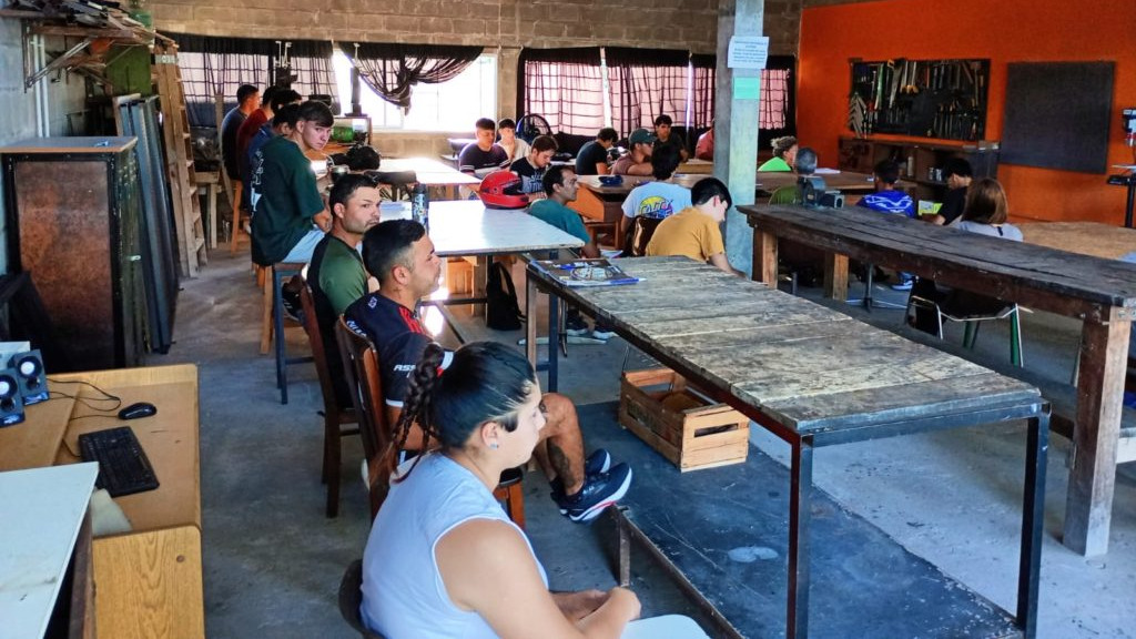 Comenzaron las clases en la Escuela Municipal de Artes y Oficios