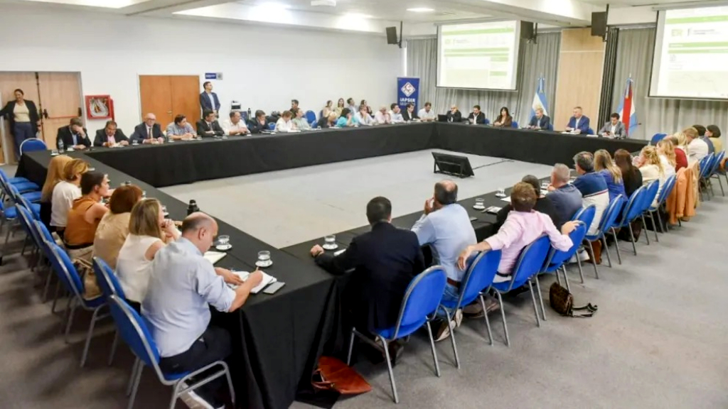 Senadores justicialistas exigen informes y advierten impacto laboral