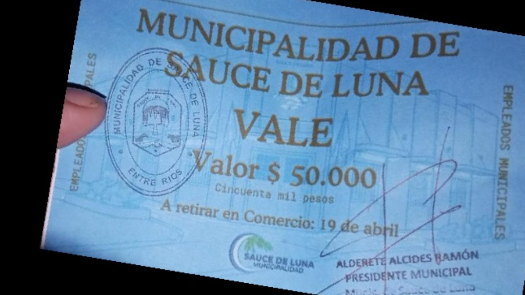 En Sauce de Luna pagan parte de los salarios municipales con alimentos