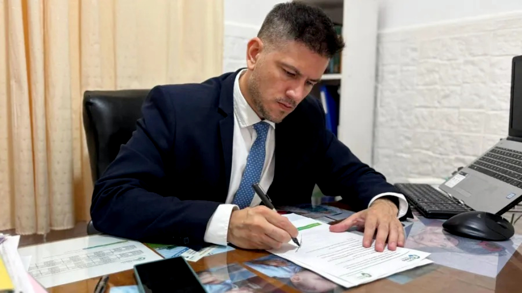 Arévalo pagará los planes Pontenciar que Milei eliminó