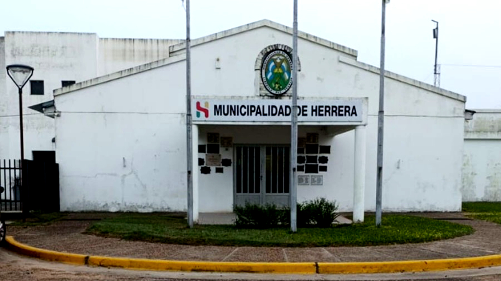 Municipales rechazaron la oferta y sigue el conflicto