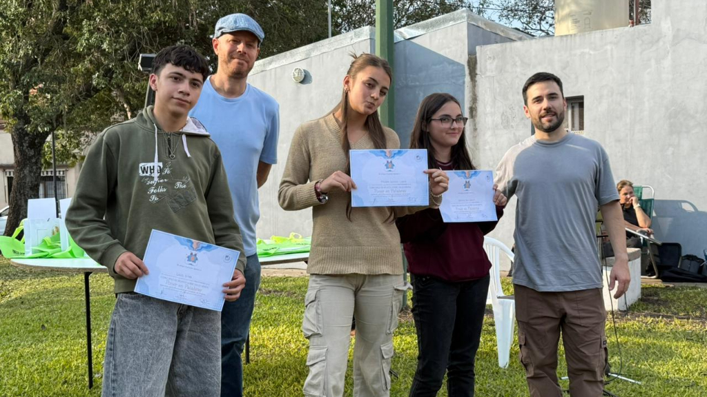 Se realizó la entrega de premios del concurso de relatos sobre salud mental