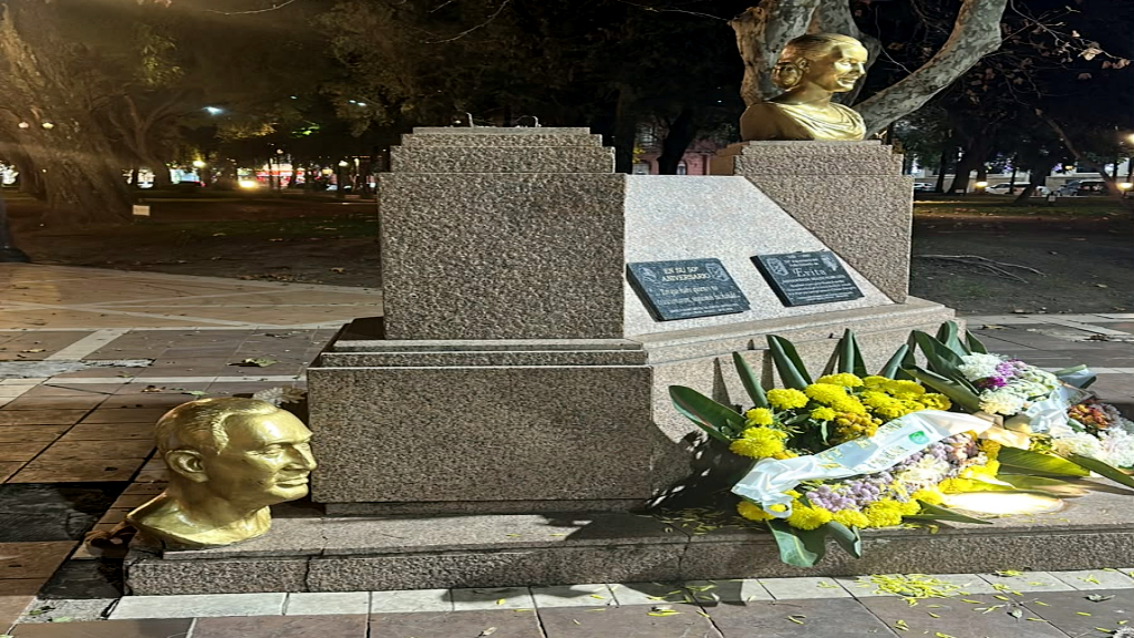 Le arrancaron la cabeza al busto de Perón