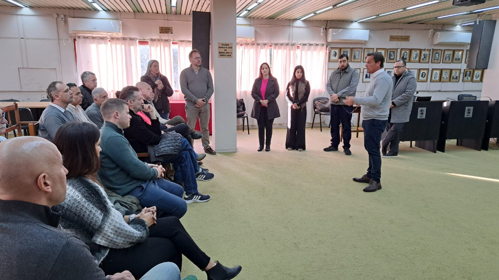 Audiencias por el mercado Tres de Febrero