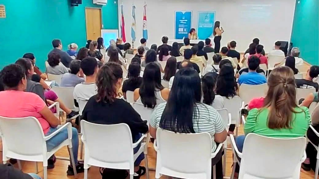 Nueva charla en el marco del ciclo de salud femenina