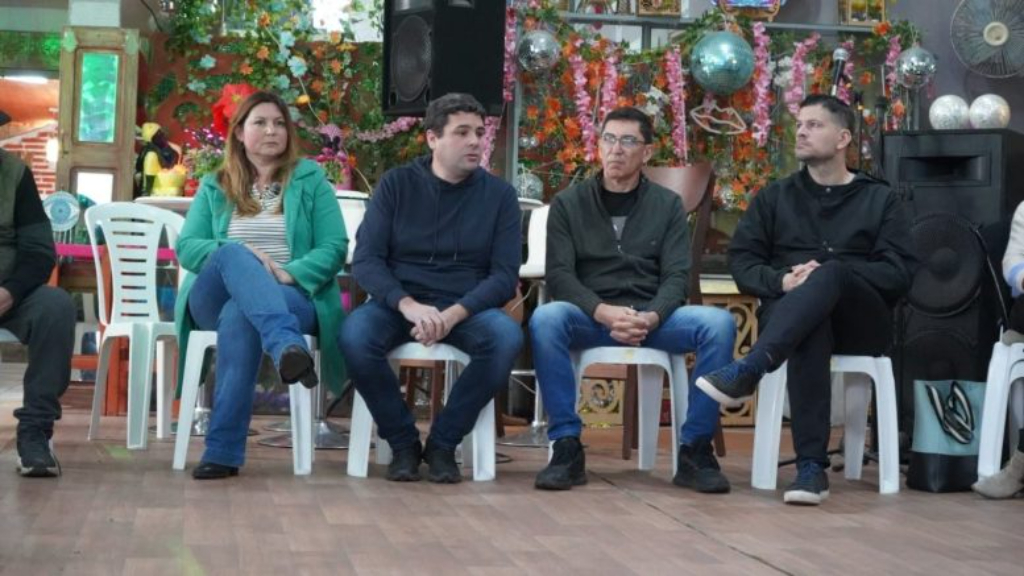 Bastián, Arévalo y Rupp comenzaron a llevar el kicilofismo por la provincia
