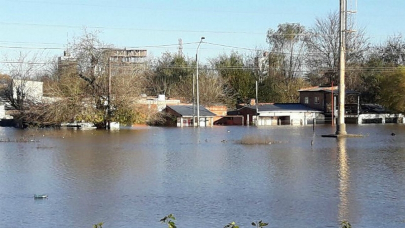 La promesa de las 100 casas para los inundados uruguayenses quedó en la nada: ni un solo ladrillo