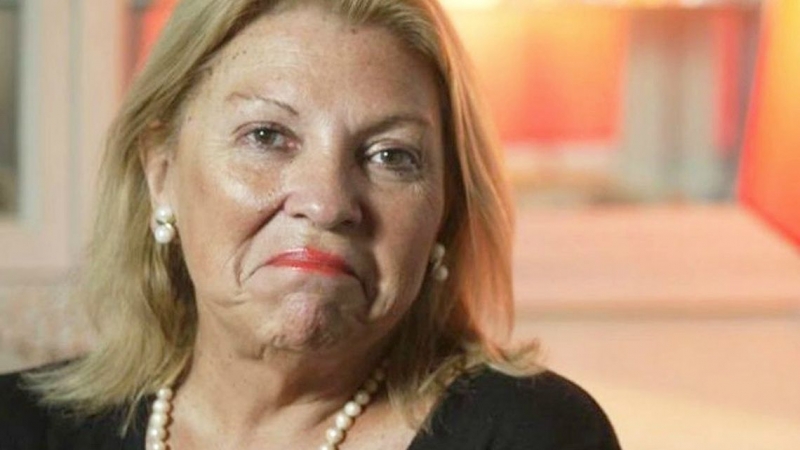 Carrió aseguró que “maneja a los radicales desde afuera”