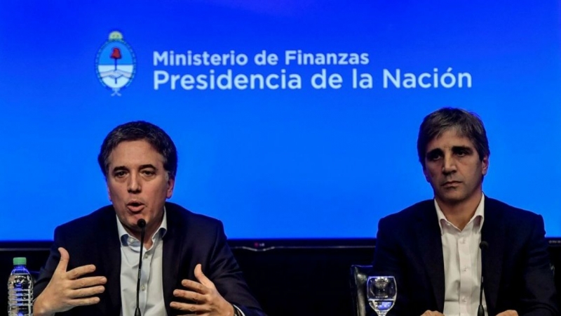 Macri busca que Entre Ríos recorte 5.694 millones de pesos