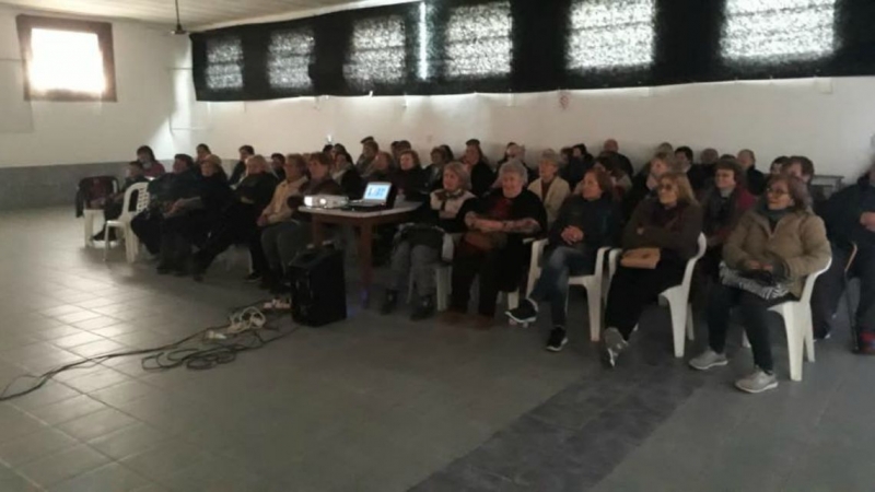 Cine Móvil para Adultos Mayores:  Muestran experiencia uruguayense