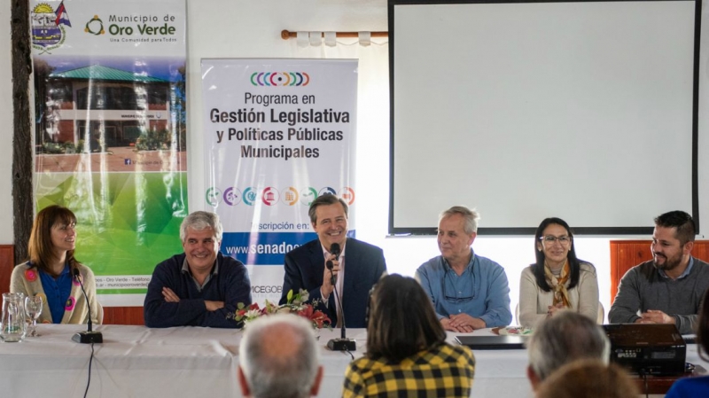 Concejales de toda la provincia se capacitaron en temas ambientales