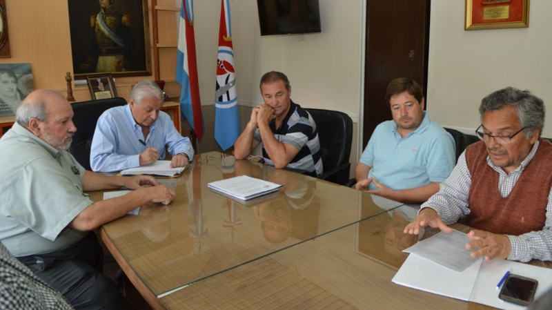 Comienza el acondicionamiento integral de la pista del Hipódromo