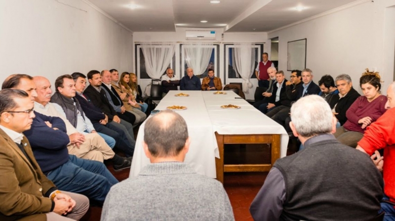 Los candidatos a intendente se reunieron con el obispo Zordán