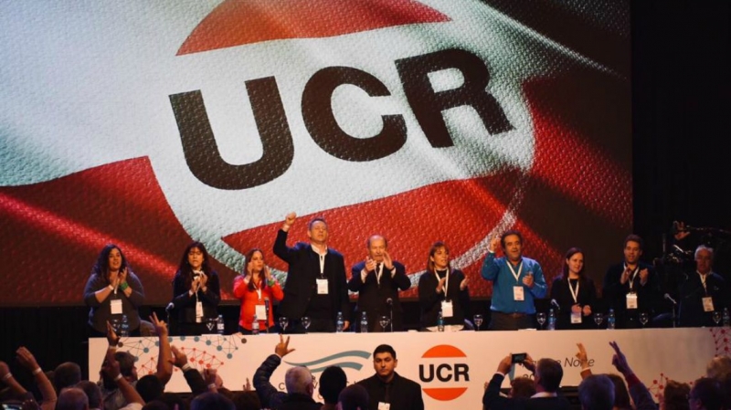 La UCR seguirá en Cambiemos, pero…