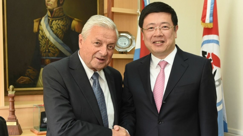 Lauritto recibió al embajador de China que mostró interés en Concepción del Uruguay