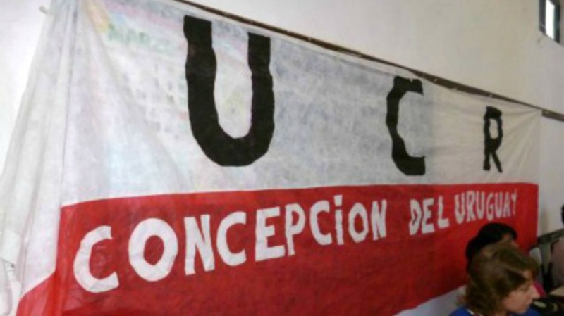 La UCR habló con Oliva