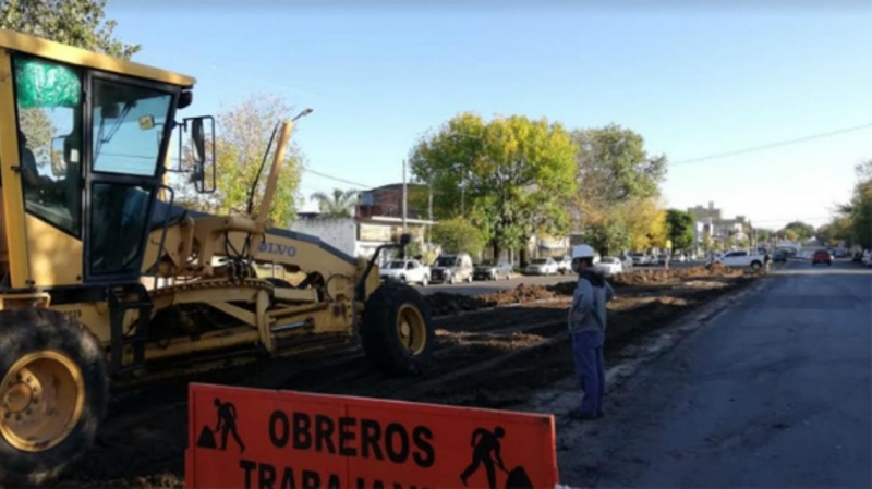 Continúa la puesta en valor del bulevar Montoneras