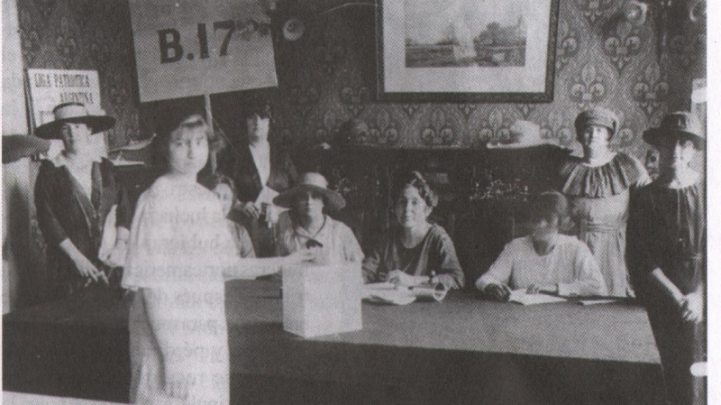 El día que Argentina le reconoció el derecho al voto al 50 por ciento de la población, las mujeres