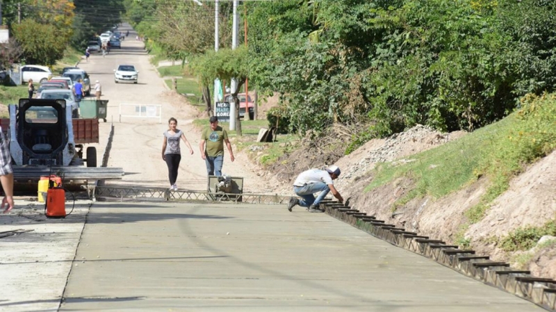 Más de mil uruguayenses se verán beneficiados con el pavimento en barrio “Quinta La Paz”