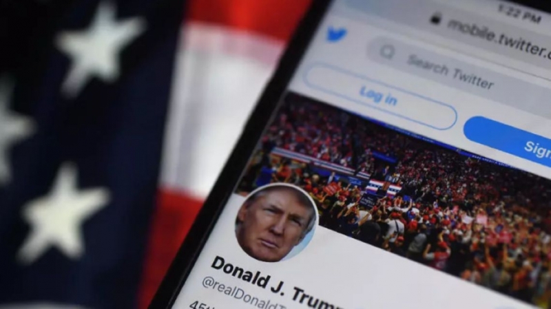 Reflexiones sobre el cierre de las cuentas en las redes sociales de Donald Trump