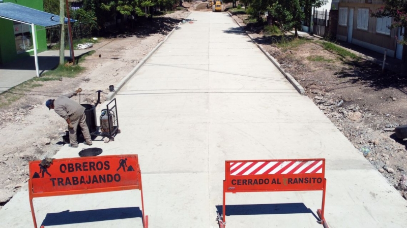 Avanza a buen ritmo la pavimentación de calles en Quinta La Paz