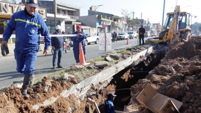 Dos empresas interesadas en el reemplazo de las cañerías antigua  de agua