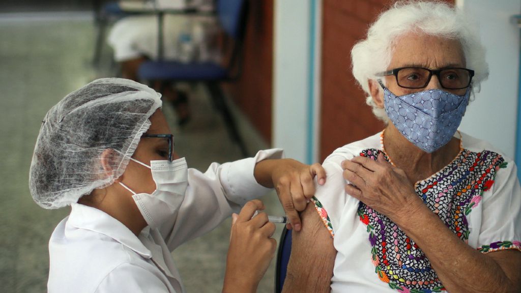 “Estimamos que se han salvado más de 6 mil vidas de adultos mayores gracias a la vacunación”