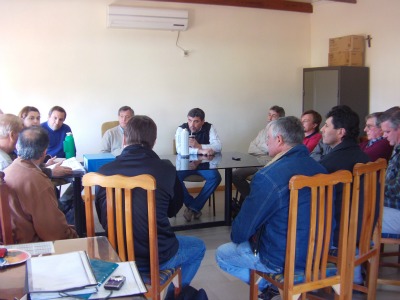 Francou firmó el convenio del programa alimentario ´A la mesa entre todos´