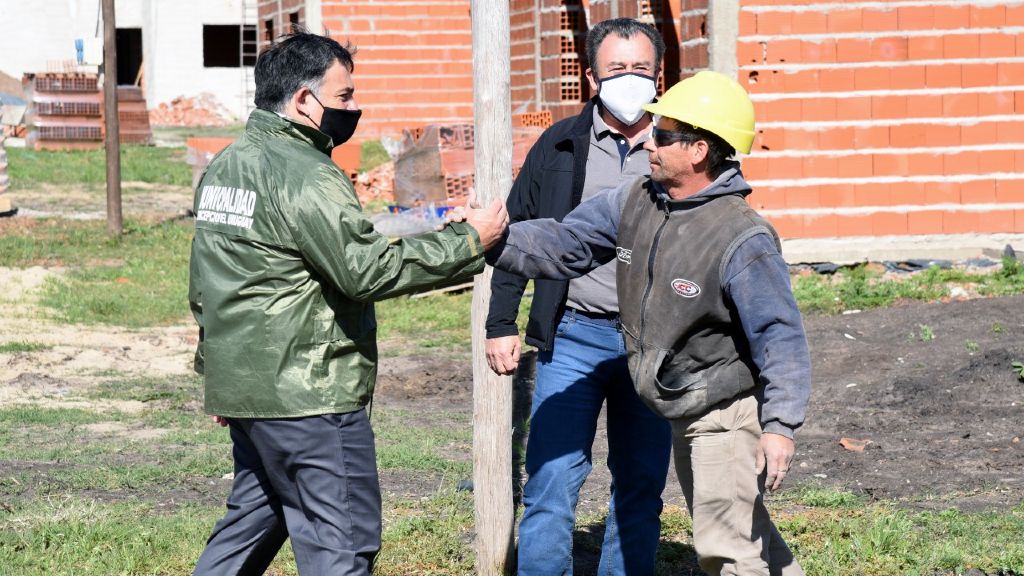 Oliva y Bisogni anunciaron la construcción de 293 casas en Concepción
