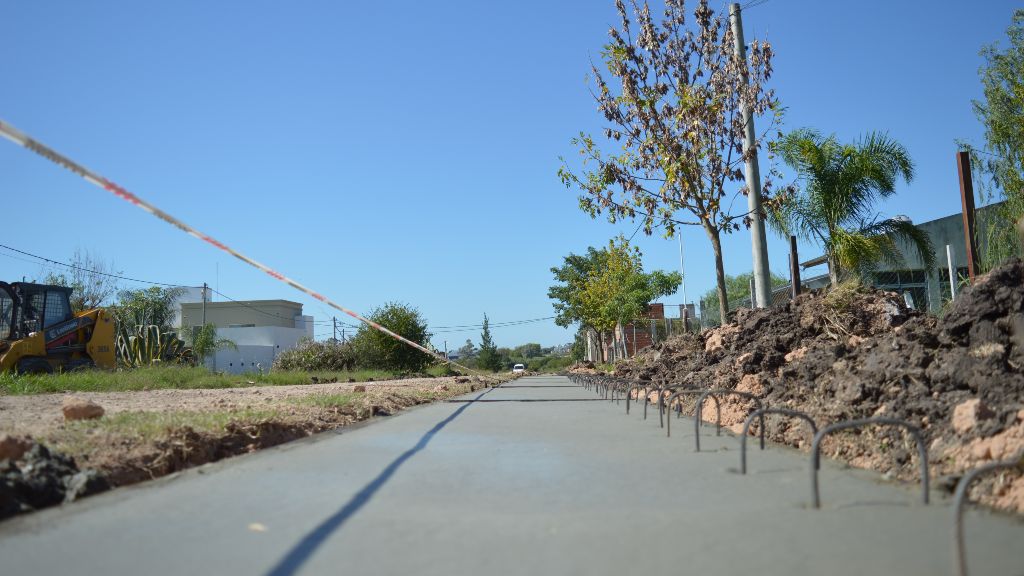 Cordones cuneta y badenes para las 200 Viviendas