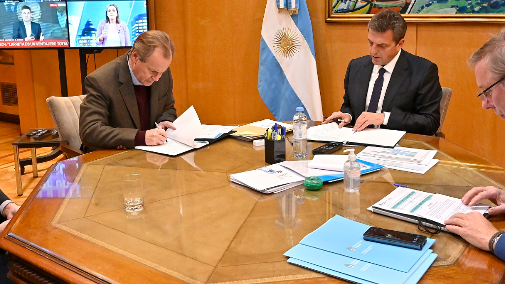 Bordet y Massa, en beneficio al agro