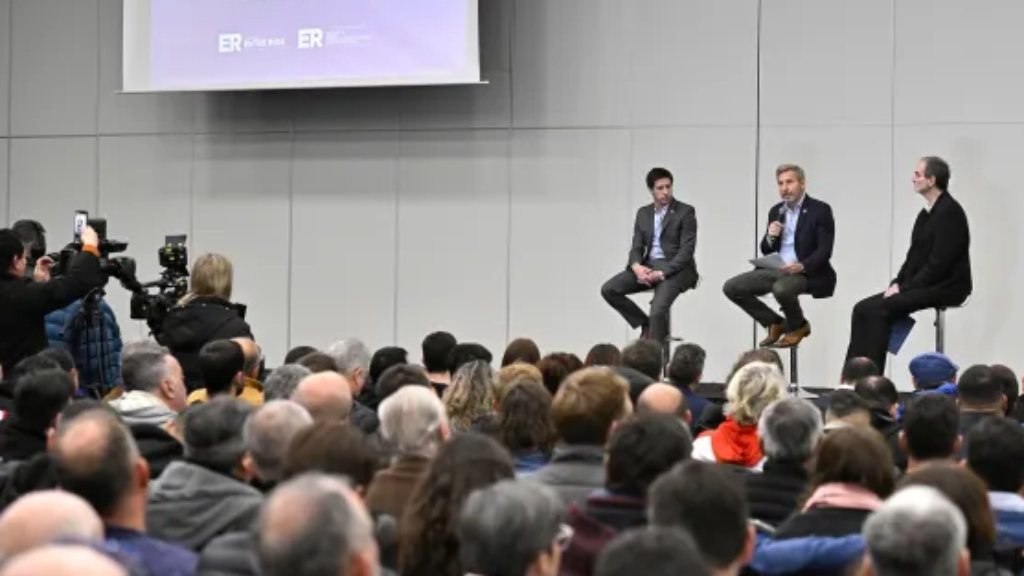 Caseros en la presentación de programas deportivos de la provincia