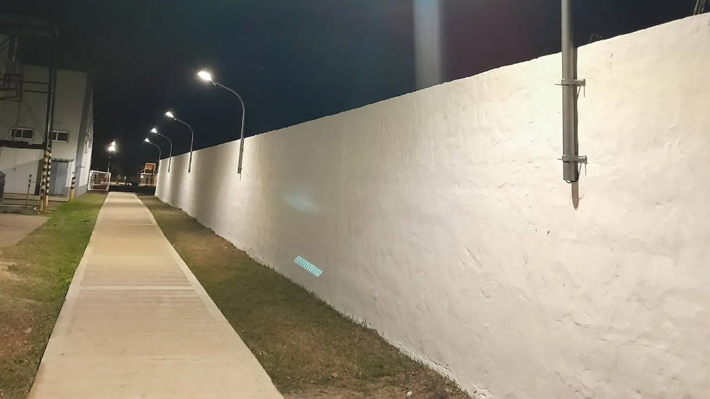 Iluminarias para el Polideportivo