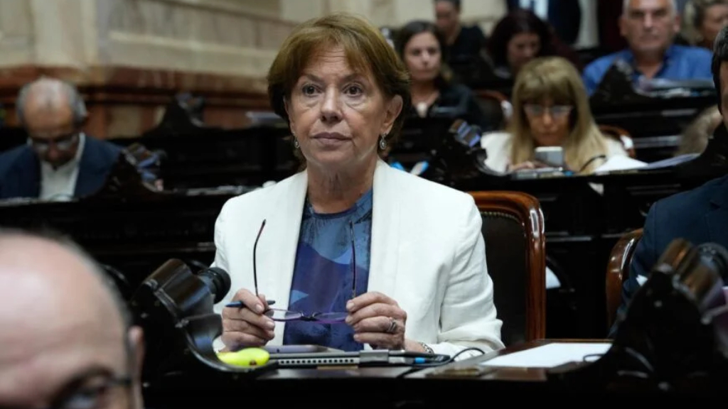 Osuna denunció a Bullrich por hacer inteligencia ilegal