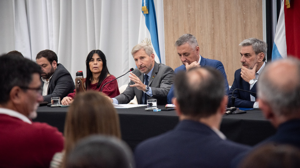 Frigerio reunió a su gabinete ampliado