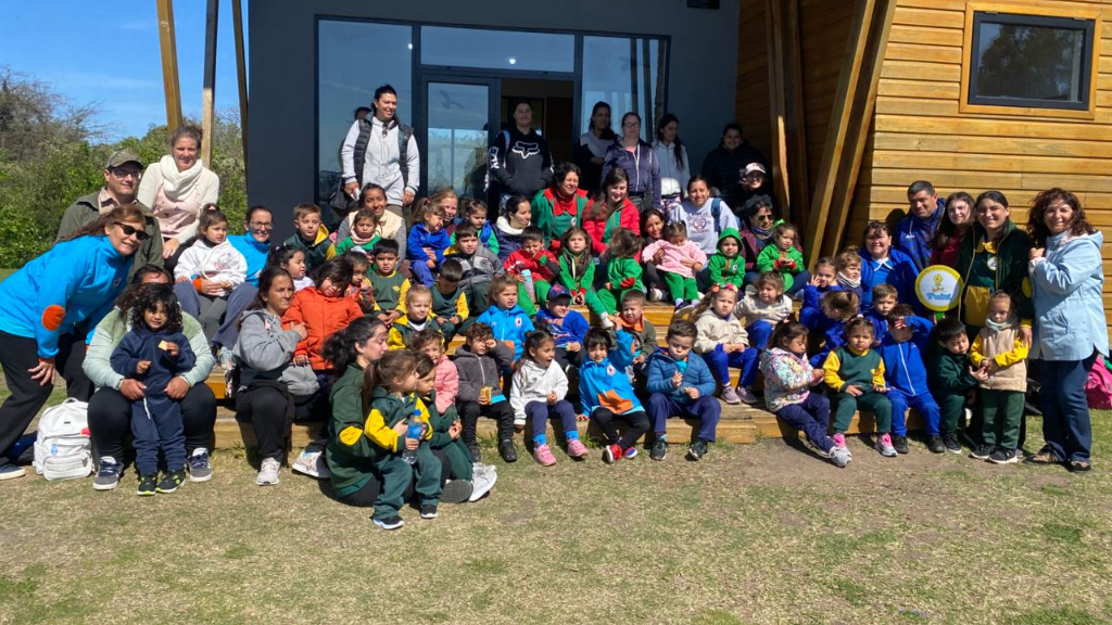 Alumnos de jardines municipales visitaron la Isla en el Bus Turístico