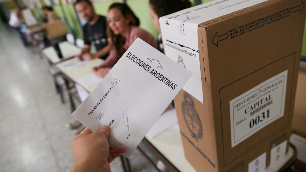 ¿Cuántos son los votantes habilitados en el departamento Uruguay?