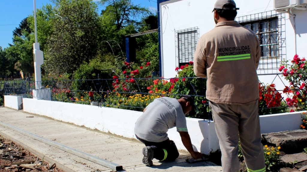 Avanzan las obras públicas con veredas  