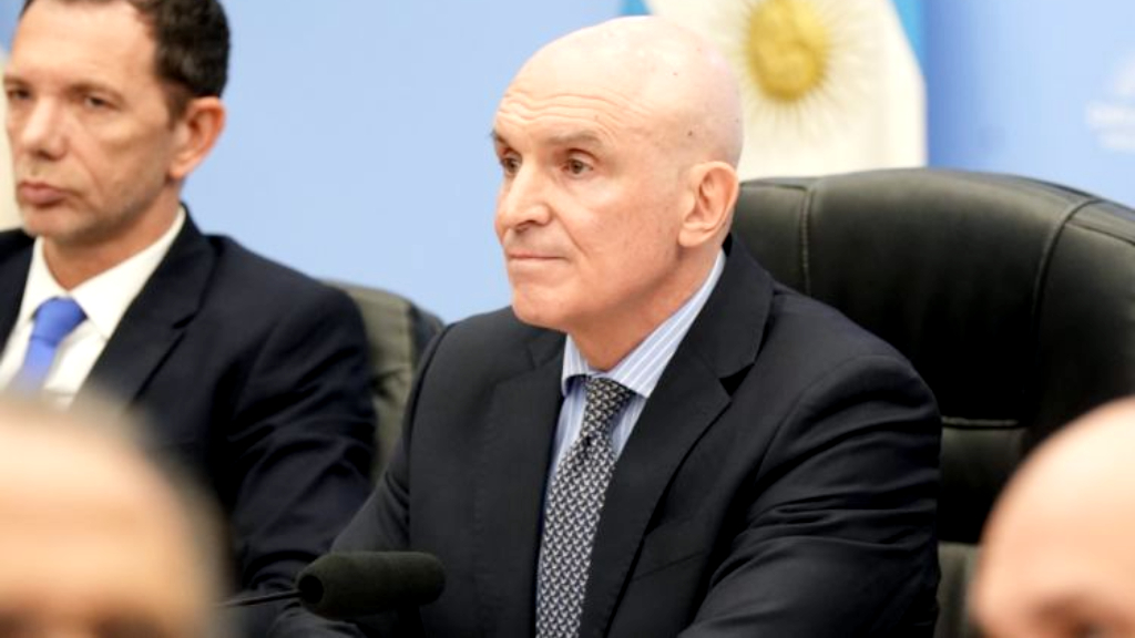 Espert también renunció a la Comisión de Presupuesto y Hacienda