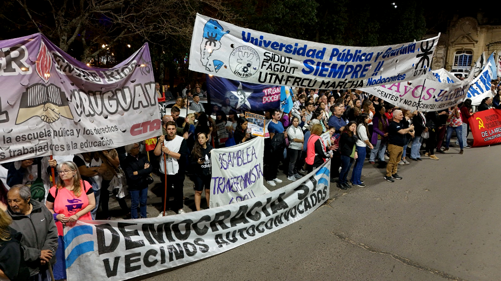 Milei frenó la aplicación de la ley de financiamiento universitario